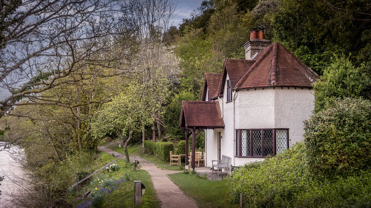 Cliveden New Cottage, on the banks of the River Thames, Berkshire